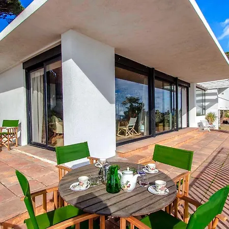 Villa Maximo